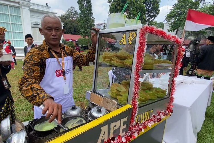 Istana Bawa Puluhan Gerobak Kuliner untuk Peserta Upacara HUT RI, Ada Rujak hingga Kerak Telor